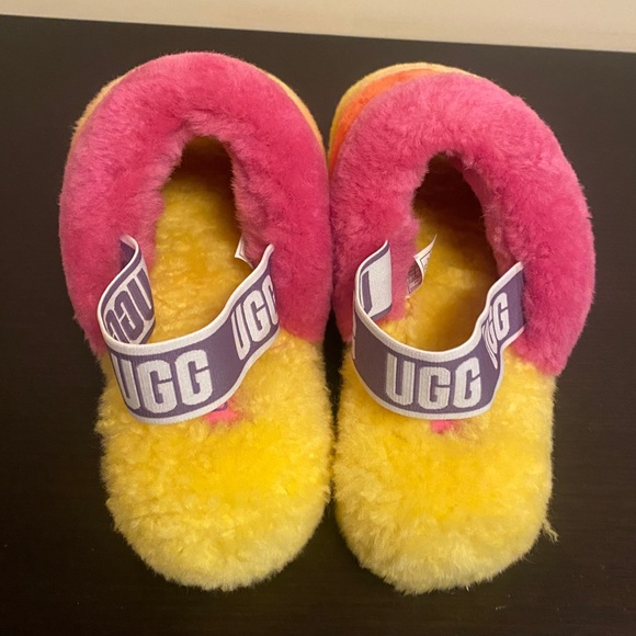 Women’s UGG Pride Fluff Yeah Slide Size 9 - Picture 2 of 9